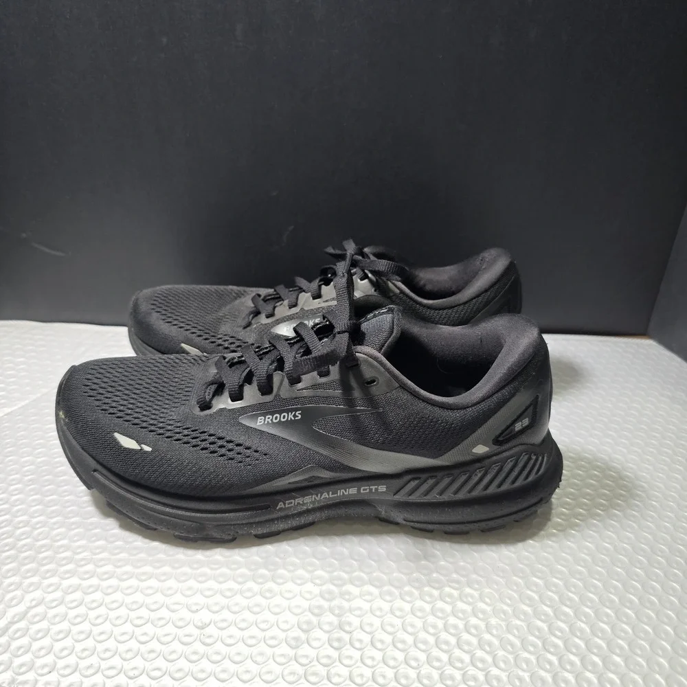 Brooks product pair